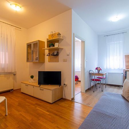 דירות Flexible Selfcheckins 57 - Zagreb - Parking - New מראה חיצוני תמונה